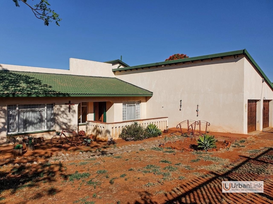 5 Bedroom Property for Sale in Cashan North West